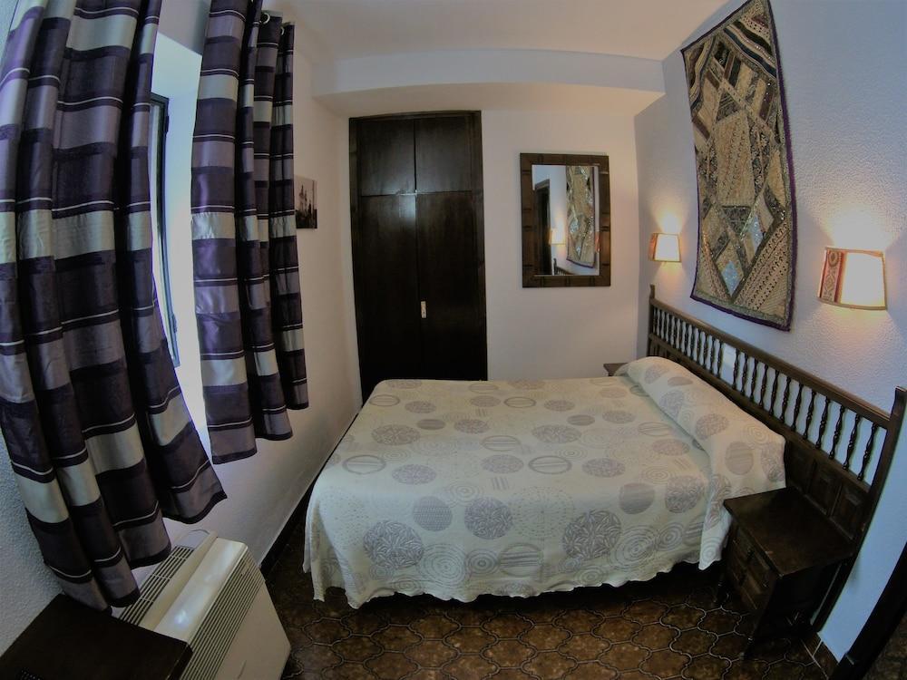 Hostal Rural Marques De Zahara Zahara De La Sierra Extérieur photo